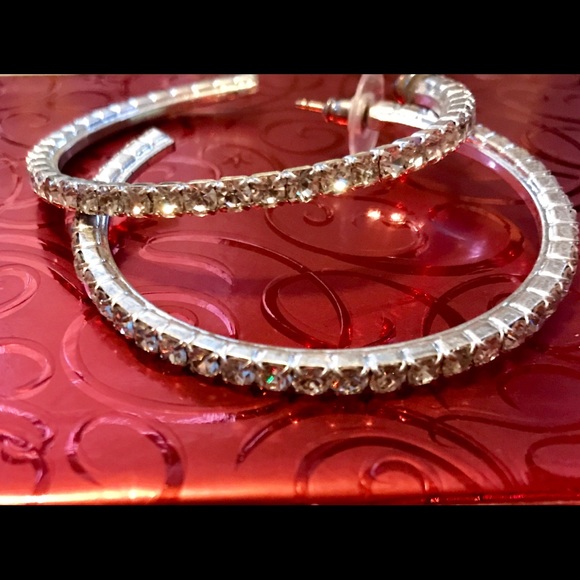 Hoop earrings - Picture 3 of 3